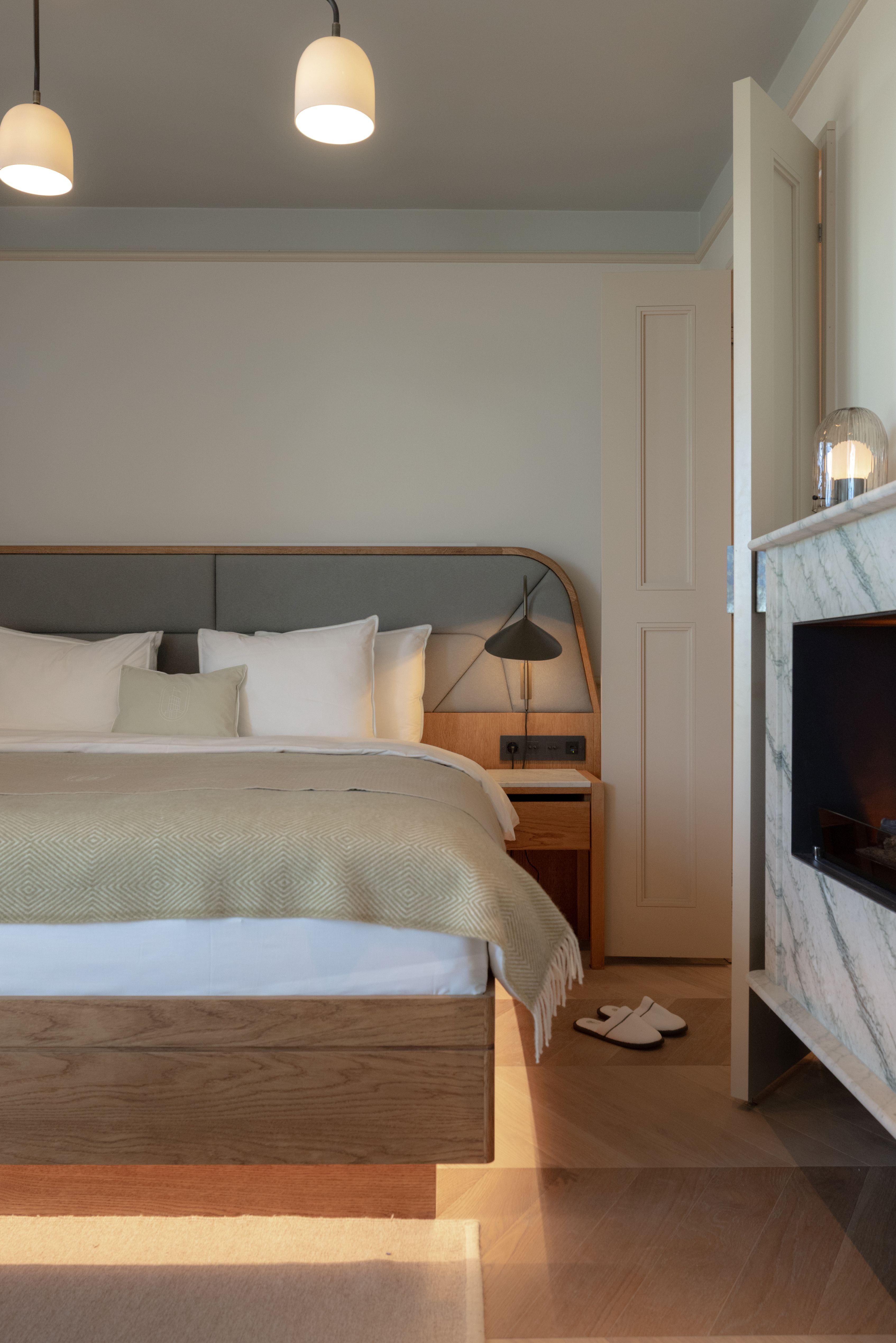Room details bed and nightstand