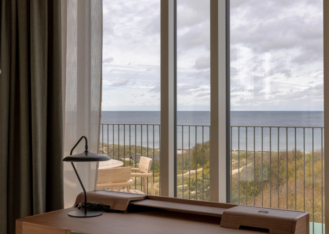 Sky suite window