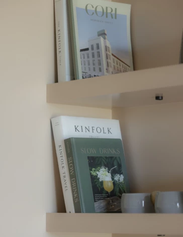 Room details books