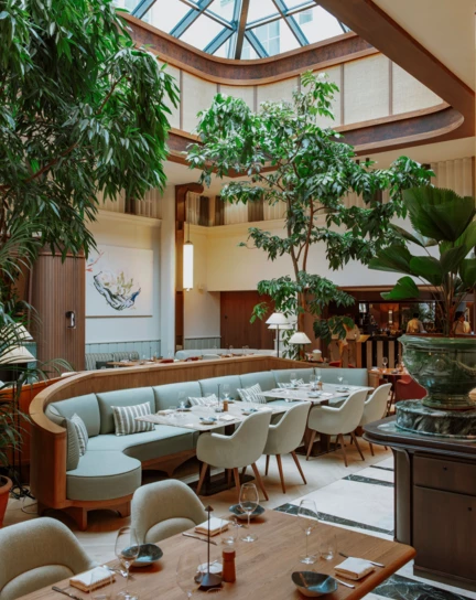 CORI Table restaurant seating