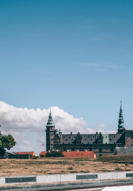 RightImageArtandculture