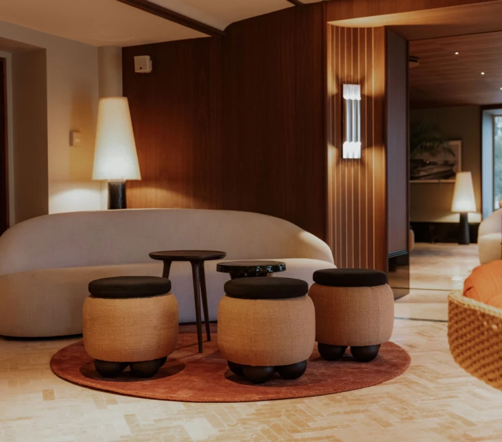 /media/607/download/Jetty%20bar%20sofa.jpg?v=1