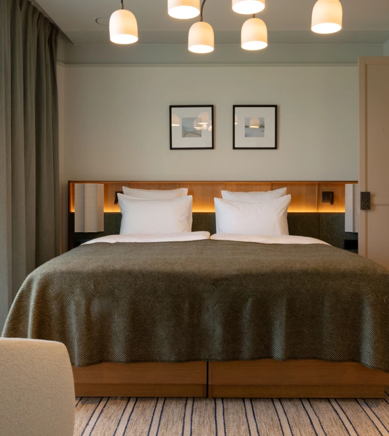 CORI Hotel Junior Suite Ocean view bedroom